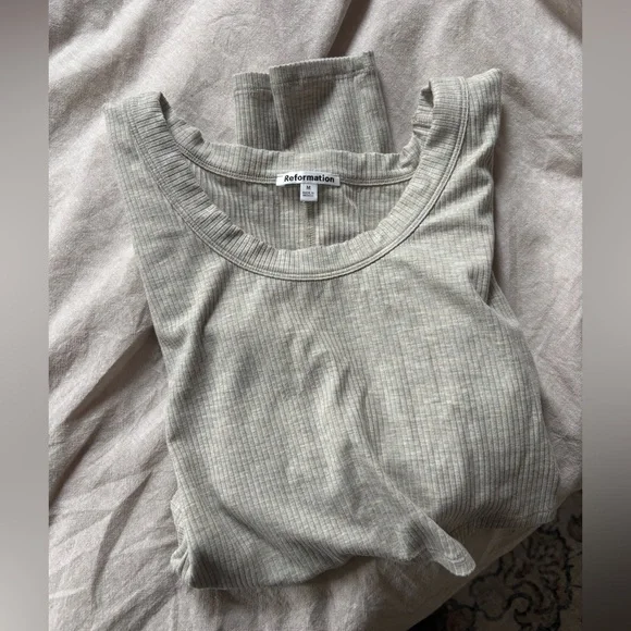 Reformation Grey Ribbed Long Sleeve Top - Picture 3 of 5